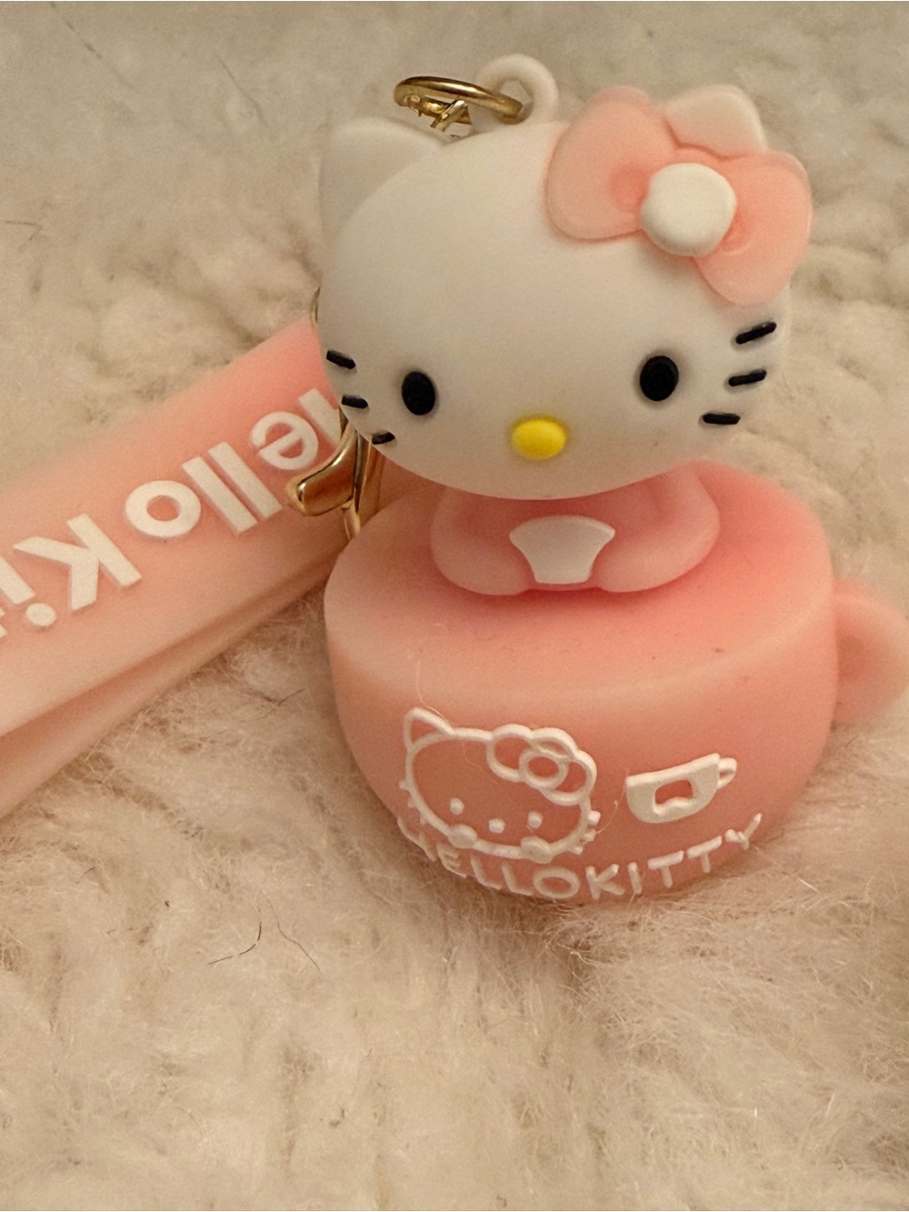 Sanrio Hello Kitty Teacup Keychain & Angel Enamel Pin Set (NWOT) - Picture 4 of 9
